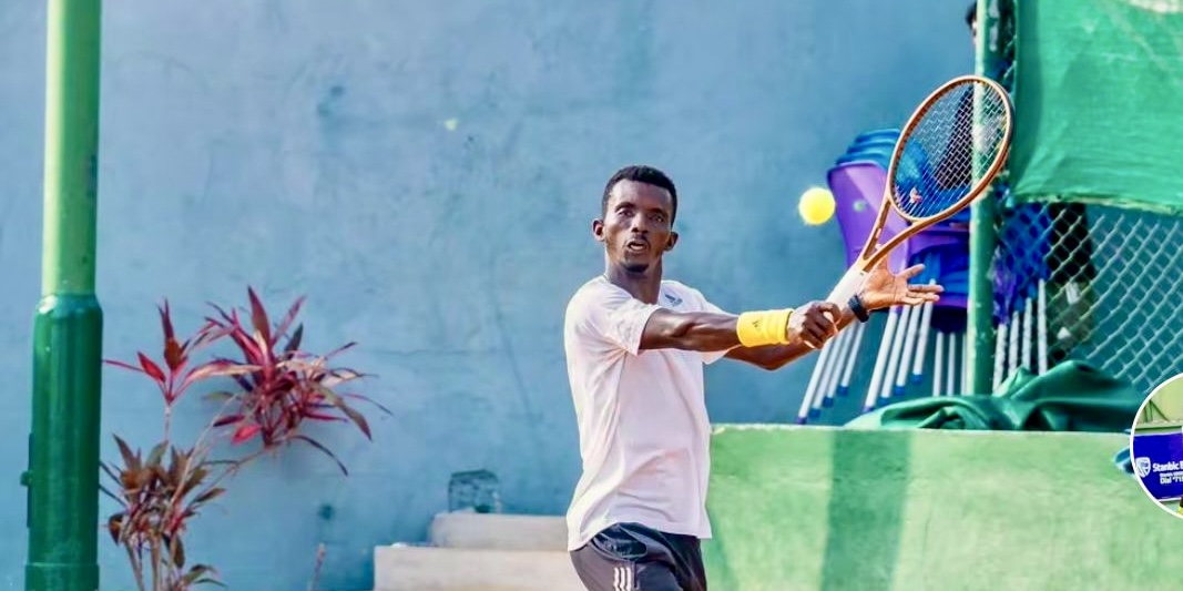 tennis action